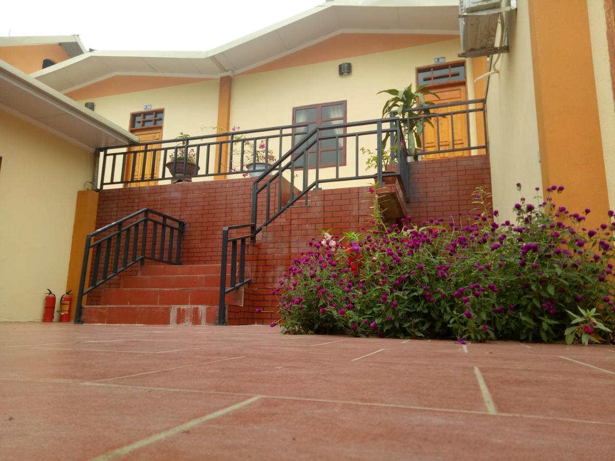 Hoa Lan Hotel 박깐 외부 사진